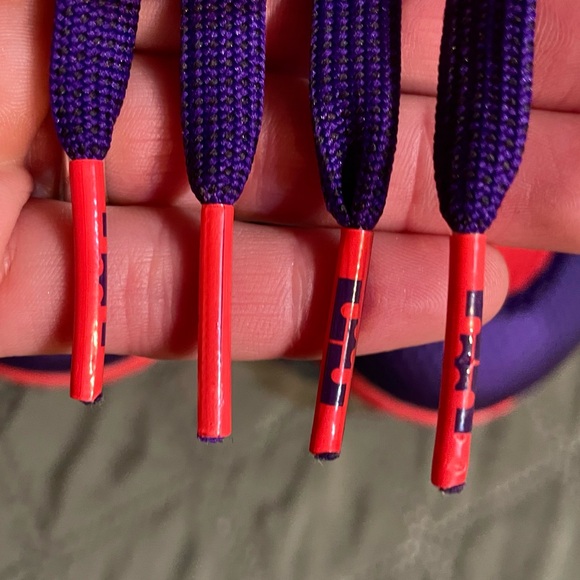 NIKE "LeBron 12" Men's Low Sneaker, Size 14, in Court Purple/Bright Crimson EUC - Picture 9 of 11